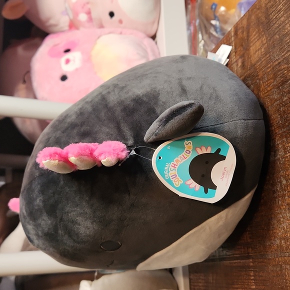 Squishmallow Jaelyn Axolotl  12” - Picture 2 of 3